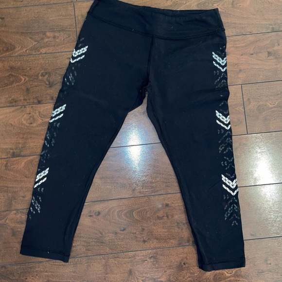 Size 14 Ivviva Cropped leggings - Picture 1 of 3